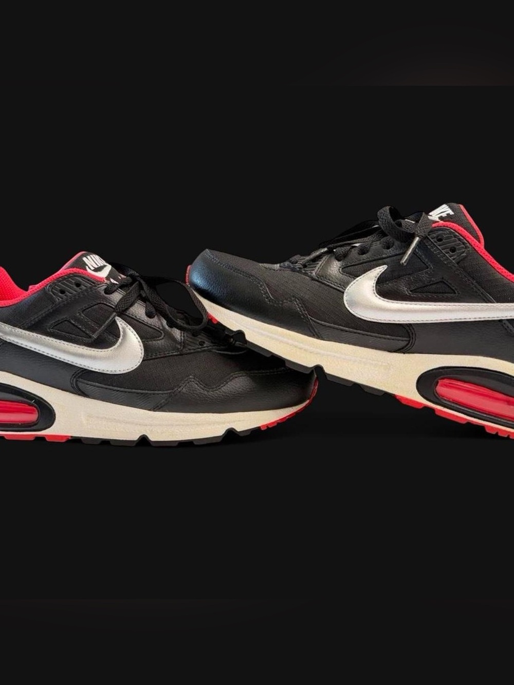 AIR MAX SKYLINE 'BLACK SOLAR RED'